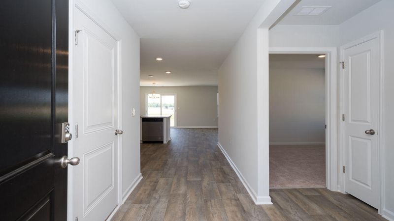 369 Bering Ln, Summerville, SC 29486
