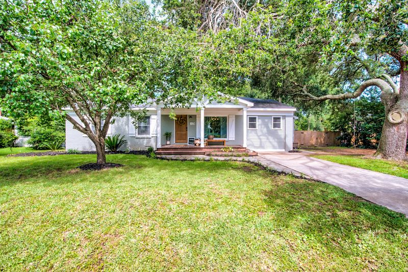 1119 Mariner Dr, Charleston, SC 29412