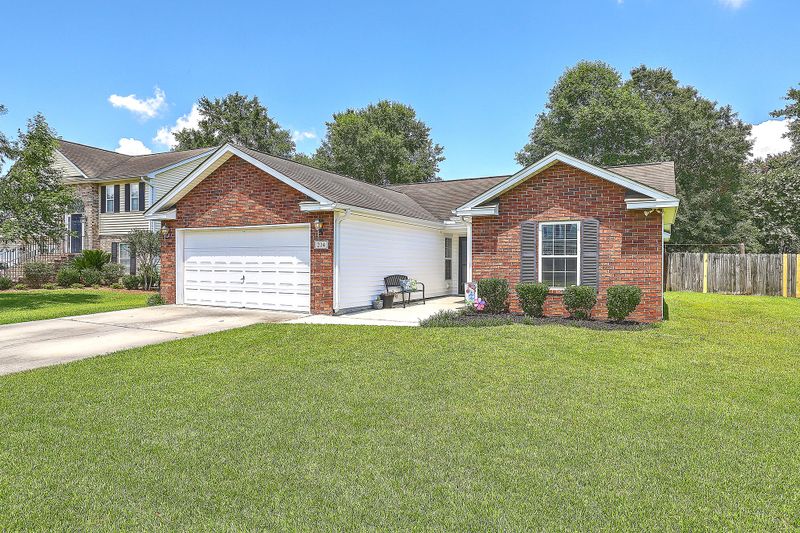 214 Pemberly Blvd, Summerville, SC 29486