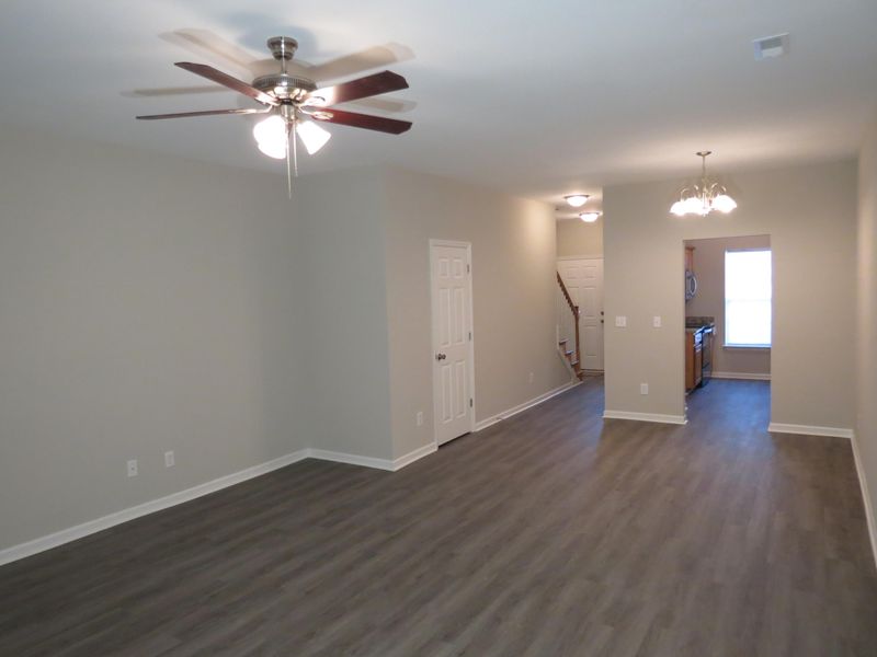 121 Pine Shadow Dr, Goose Creek, SC 29445