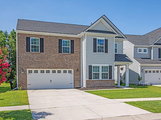 683 Redbud Ln, Summerville, SC 29486