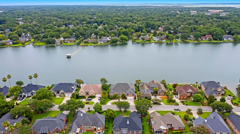 1202 Waterfront Dr, Mount Pleasant, SC 29464