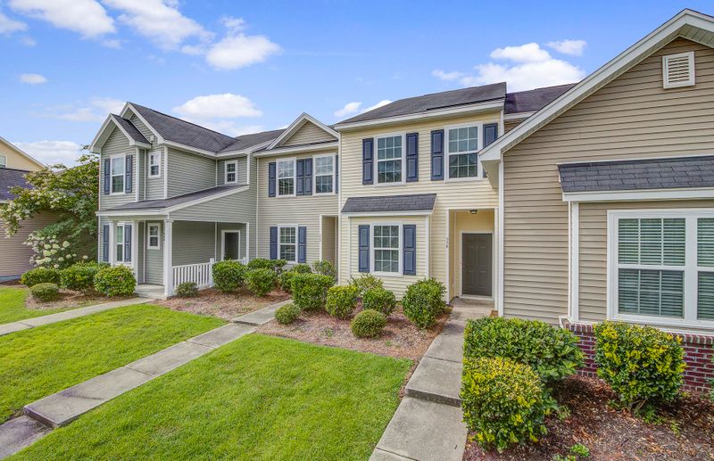 336 Flyway Rd, Goose Creek, SC 29445