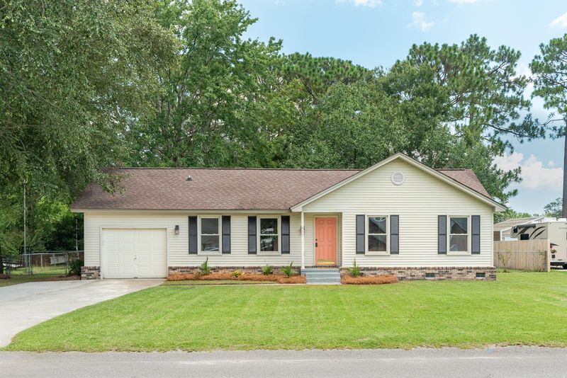 905 Longstreet St, Summerville, SC 29486