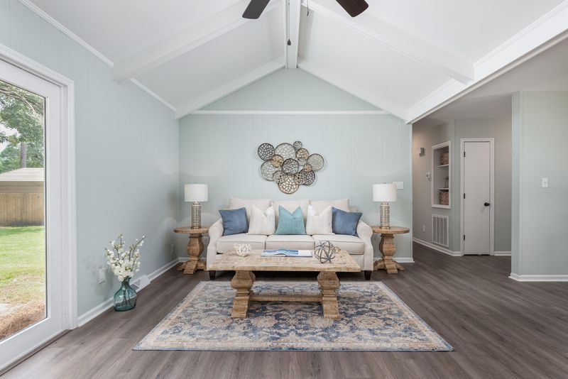 905 Longstreet St, Summerville, SC 29486