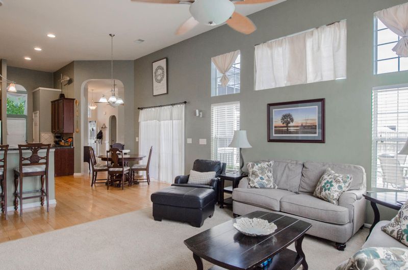 1409 Kinglet Ln, Hanahan, SC 29410