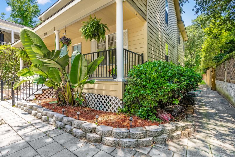 918 Mathis Ferry Rd, Mount Pleasant, SC 29464
