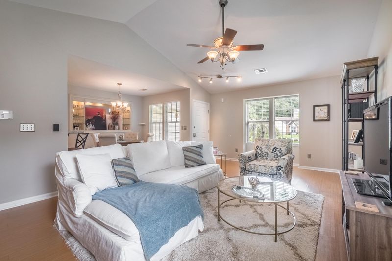 2691 Lake Myrtle Dr, Charleston, SC 29414