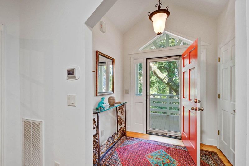 305 W Indian Ave, Folly Beach, SC 29439