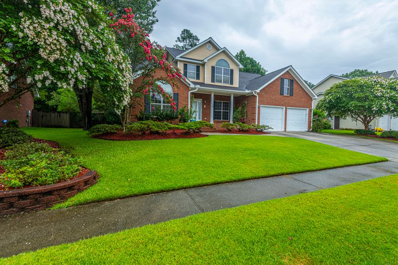 120 Winding Rock Rd, Goose Creek, SC 29445