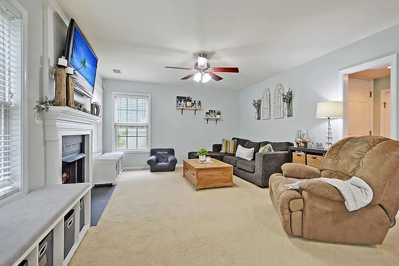 1412 Water Edge Dr, Charleston, SC 29492