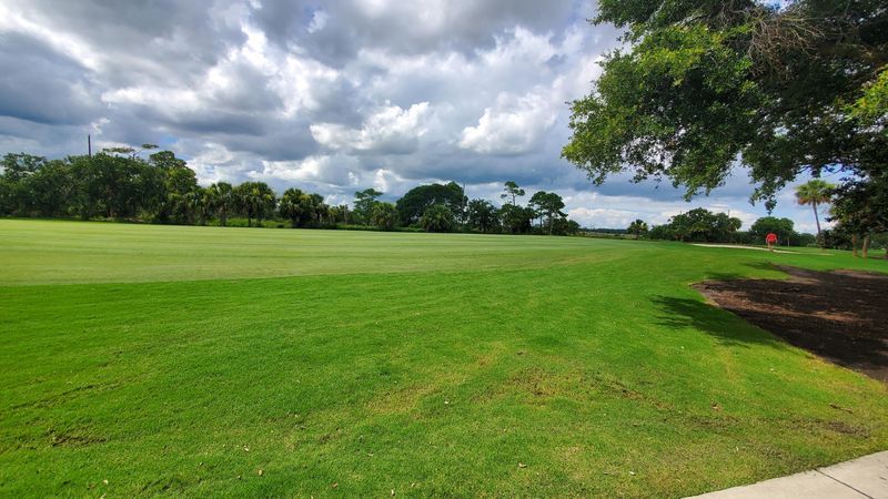 48 Linkside Ct, Isle Of Palms, SC 29451