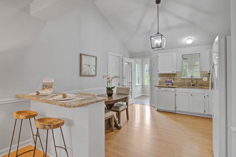 1235 Lakefront Dr, Charleston, SC 29412