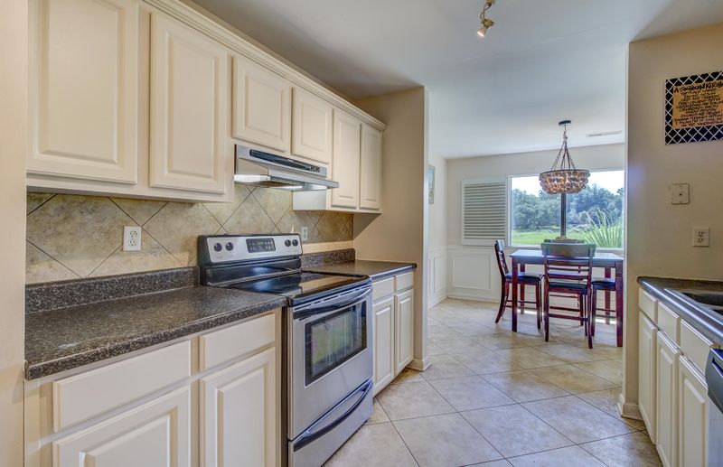 1148 Village Creek Ln #2, Mount Pleasant, SC 29464