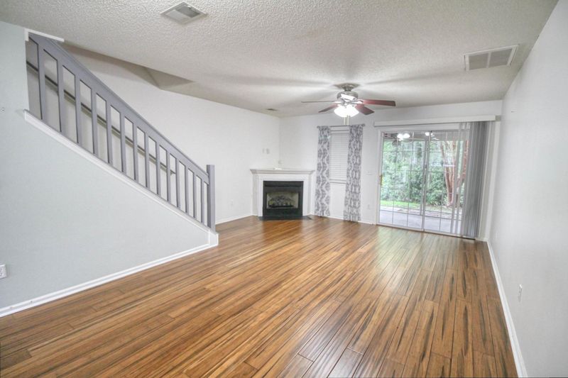 8157 Shadow Oak Dr, North Charleston, SC 29406
