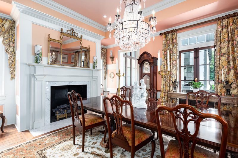 66 Church St, Charleston, SC 29401