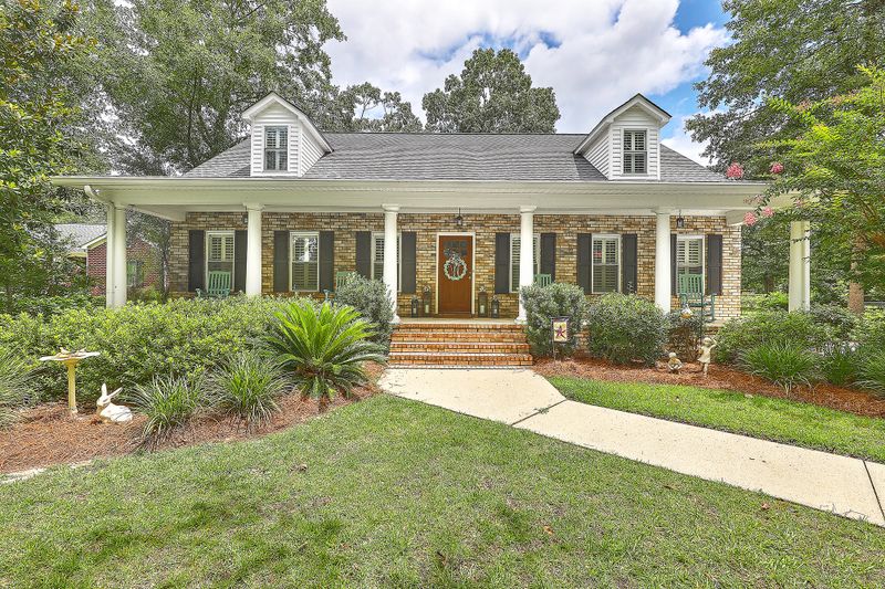 205 Ayers Cir, Summerville, SC 29485