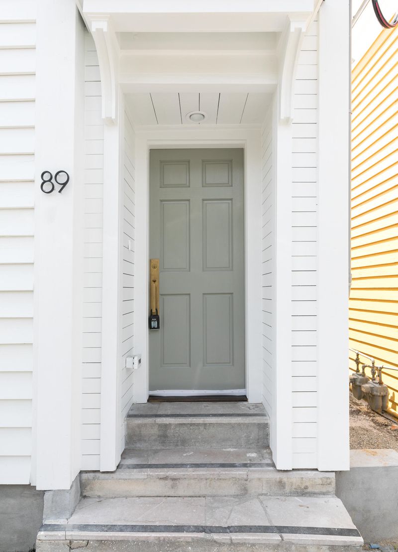 89 Line St, Charleston, SC 29403