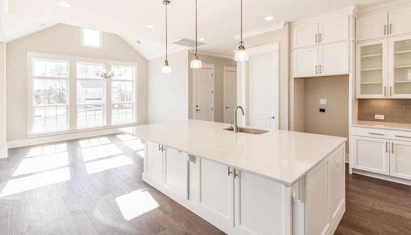 2693 Dutchman Dr, Mount Pleasant, SC 29466
