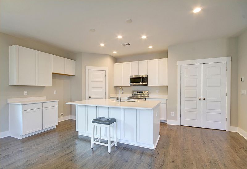 202 Ilderton St, Summerville, SC 29483