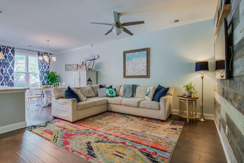 1688 Bridwell Ln, Mount Pleasant, SC 29466