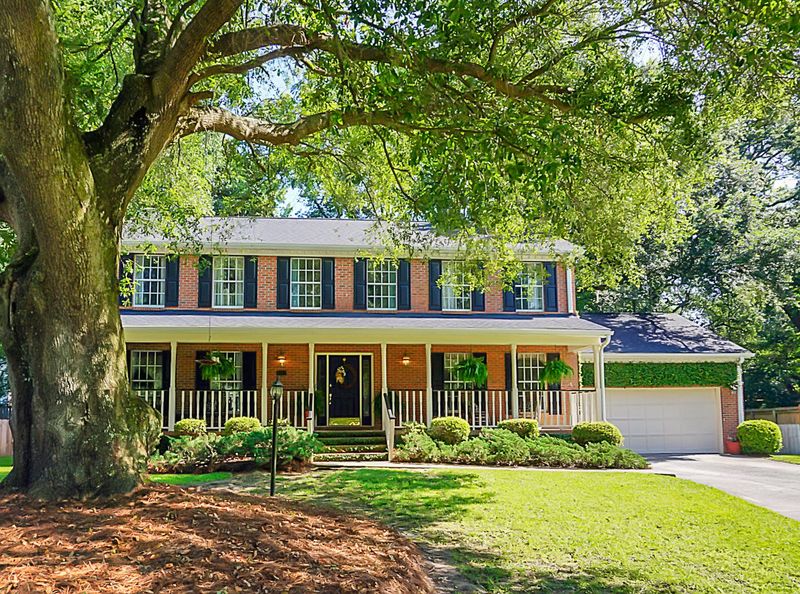 8113 Penshire Ct, Charleston, SC 29418