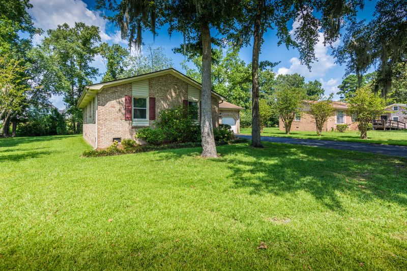 106 Belmont Ct, Ladson, SC 29456