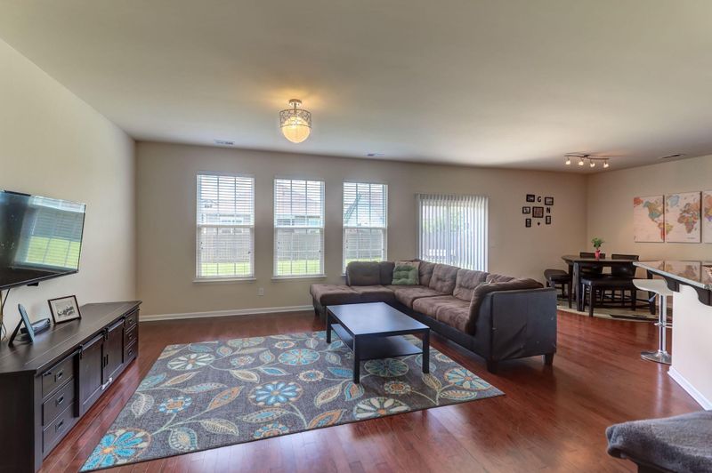 7741 Haywood St, North Charleston, SC 29418