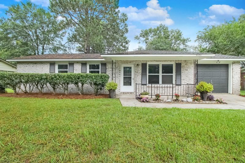 4450 Farmwood St, Ladson, SC 29456