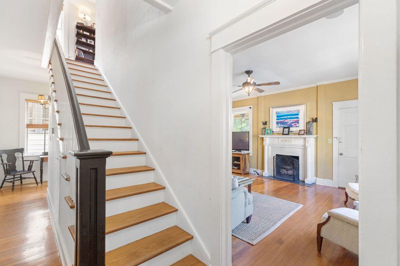 24 Parkwood Ave, Charleston, SC 29403