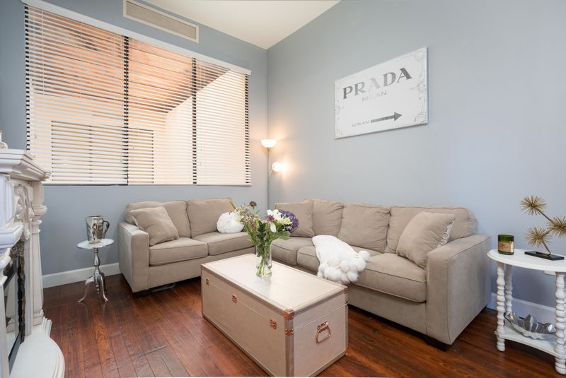 350 King St #306, Charleston, SC 29401