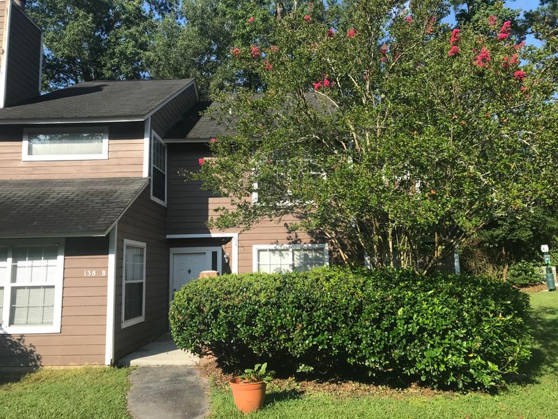 138 Luden Dr #B, Summerville, SC 29483