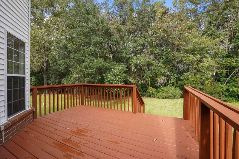 161 Belleplaine Dr, Goose Creek, SC 29445