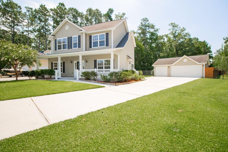 5302 Natures Color Ln, North Charleston, SC 29418