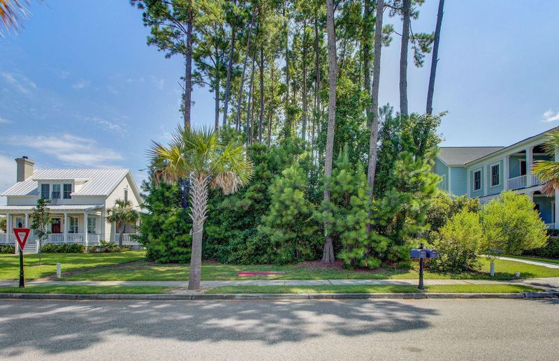 613 Stewardship Rd, Mount Pleasant, SC 29464