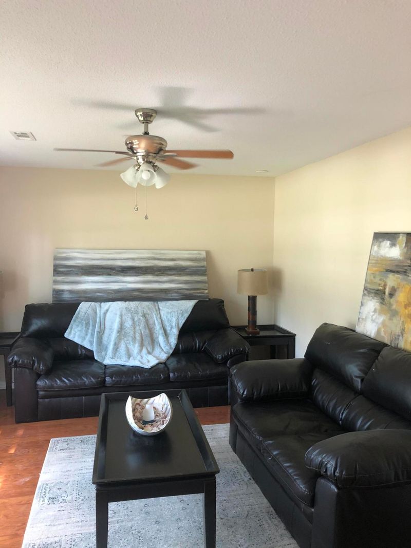 7652 Stonehaven Dr, North Charleston, SC 29420
