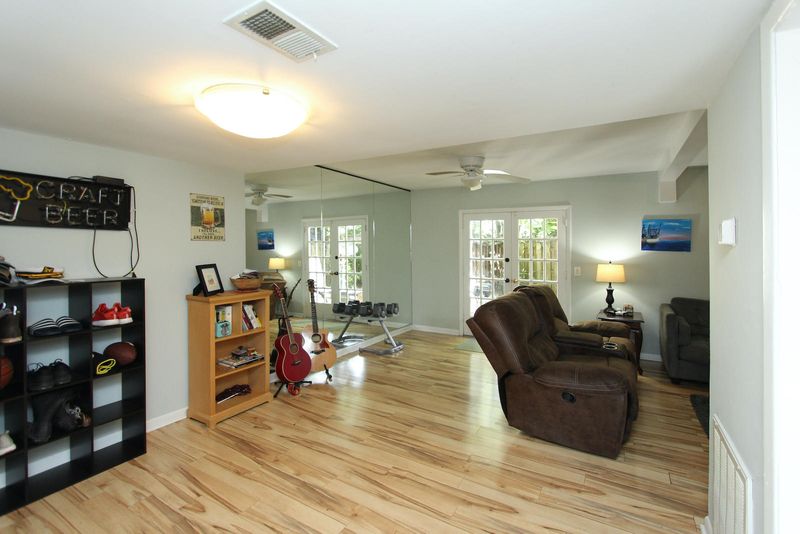 973 Bay Tree Cir, Mount Pleasant, SC 29464