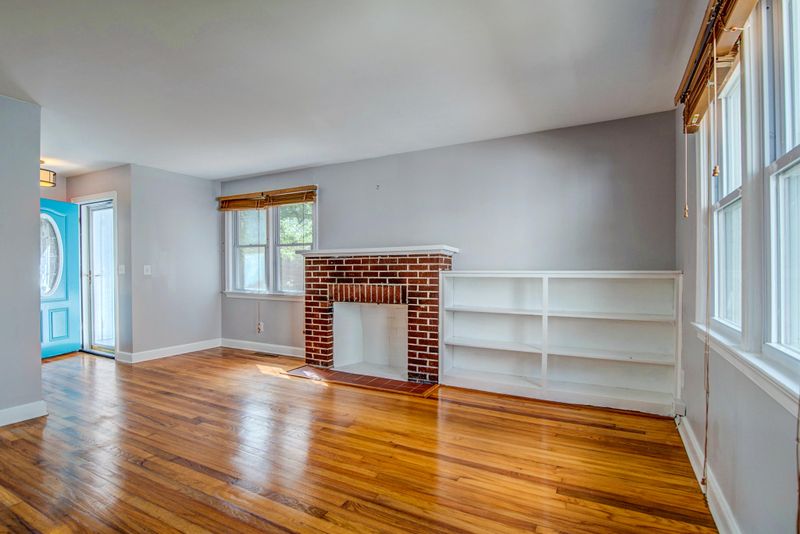 1450 Joy Ave, Charleston, SC 29407