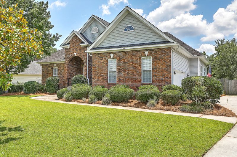 99 Blairmore Dr, Charleston, SC 29414