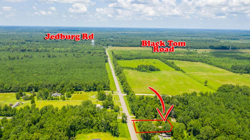 2204 State Rd, Summerville, SC 29486