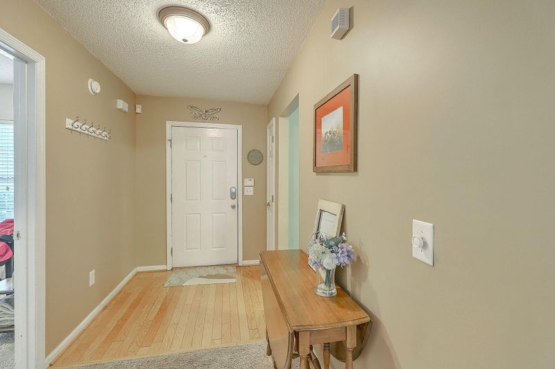 7318 Stoney Moss Way, Hanahan, SC 29410