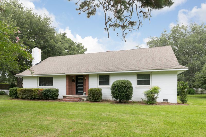 1664 Pearlott St, Charleston, SC 29407