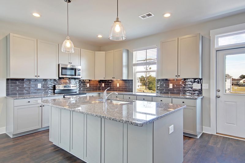 3965 Neomi St, North Charleston, SC 29405