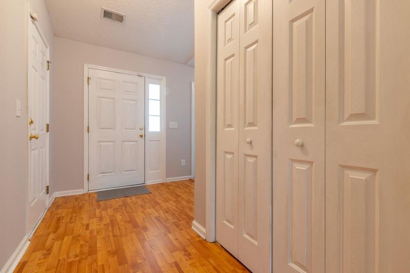 327 Dunning Rd, Summerville, SC 29486