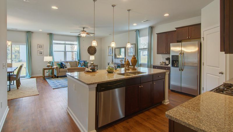 601 Solar Ct, Summerville, SC 29486