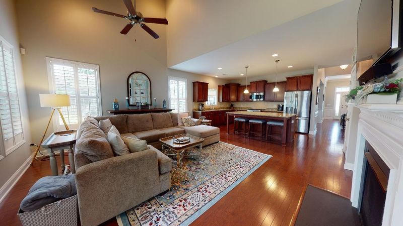 100 Ribbon Rd, Summerville, SC 29483