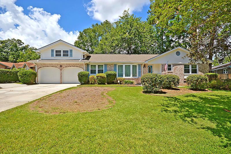 2432 Vistavia Rd, North Charleston, SC 29406