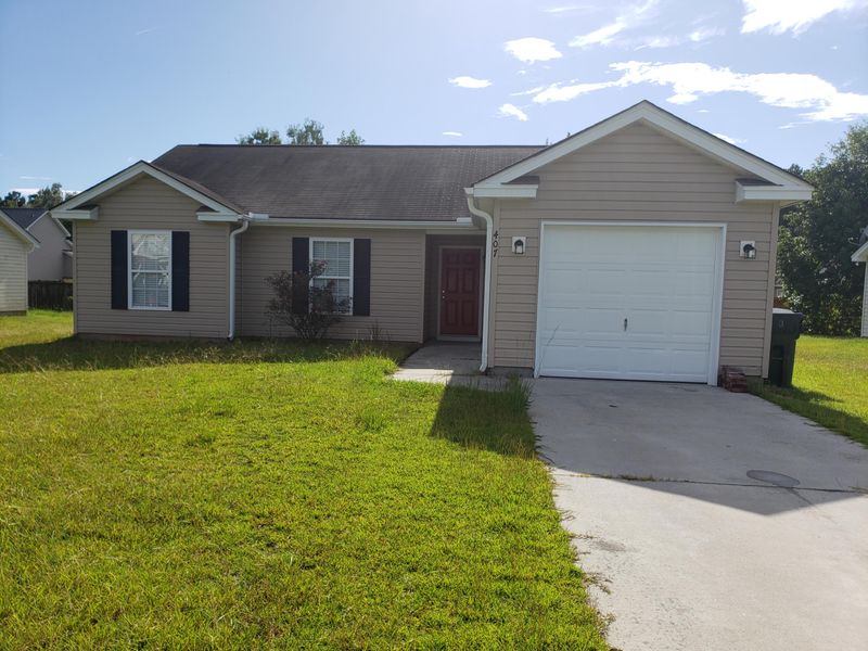 407 Stephanie Dr, Goose Creek, SC 29445