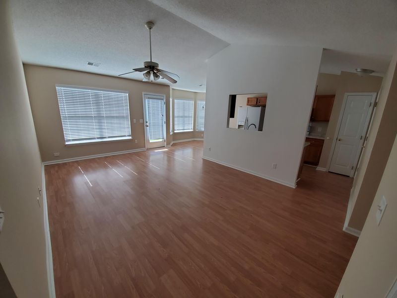 407 Stephanie Dr, Goose Creek, SC 29445