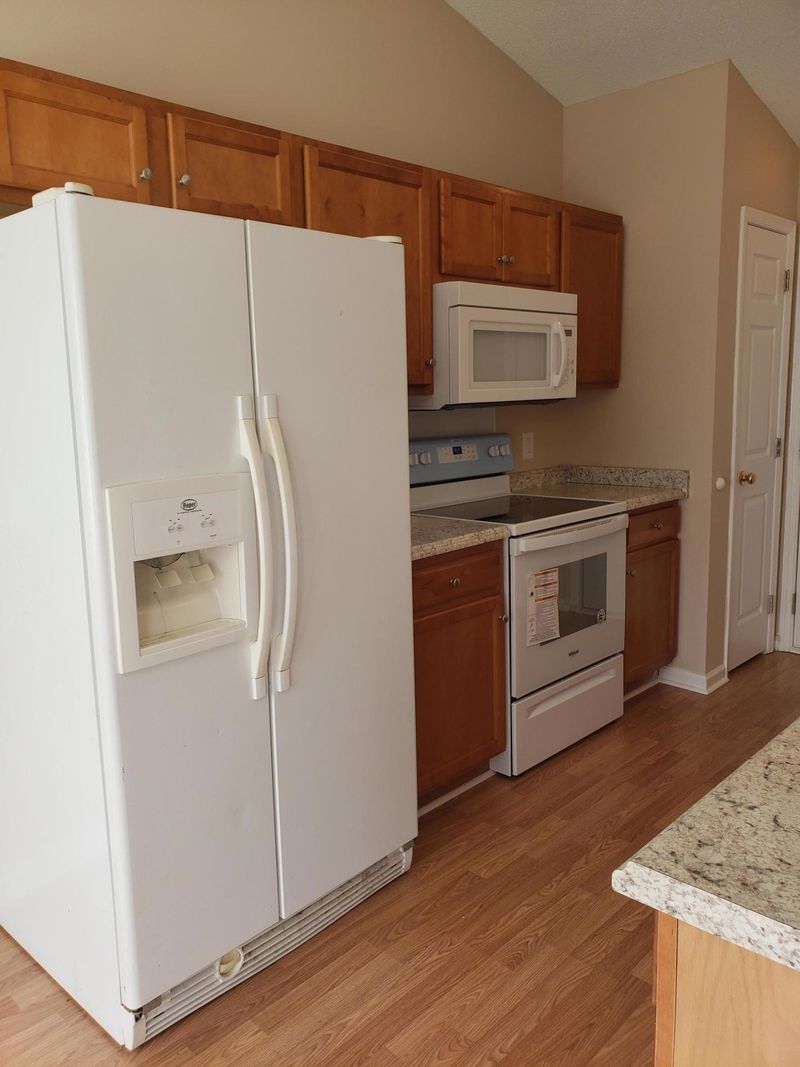 407 Stephanie Dr, Goose Creek, SC 29445